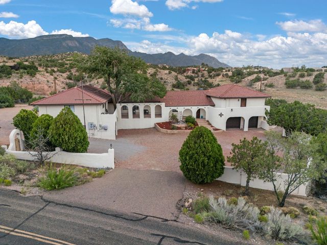 20 Canon Del Agua, Placitas, NM 87043