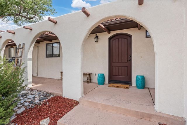 20 Canon Del Agua, Placitas, NM 87043