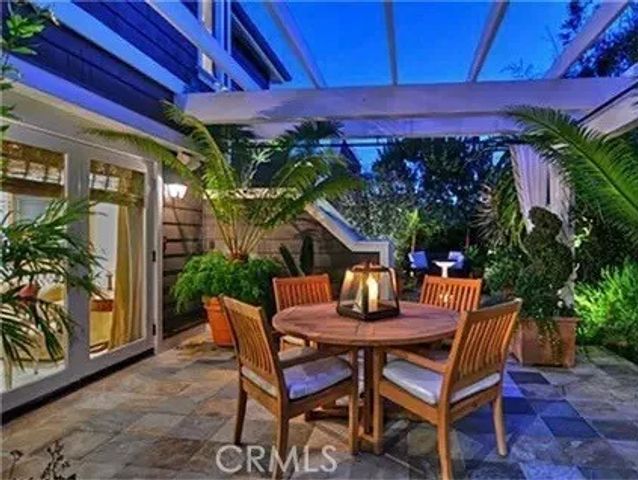 668 Anita Street, Laguna Beach, CA 92651