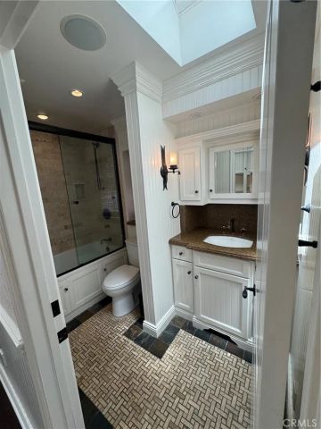 668 Anita Street, Laguna Beach, CA 92651