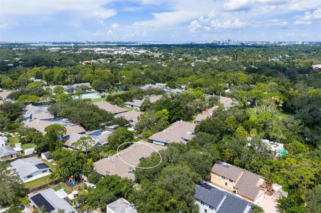 2794 MOSS OAK DRIVE 2, Sarasota, FL 34231