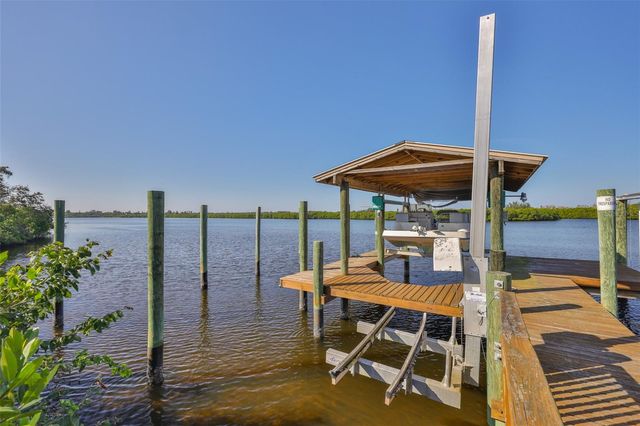 1706 SAFFOLD PARK DRIVE, Ruskin, FL 33570