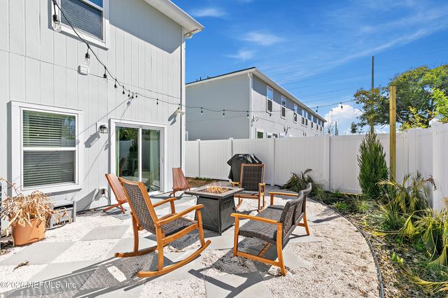 426 10TH Street S, Jacksonville Beach, FL 32250