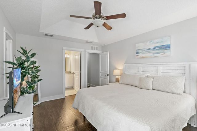 426 10TH Street S, Jacksonville Beach, FL 32250