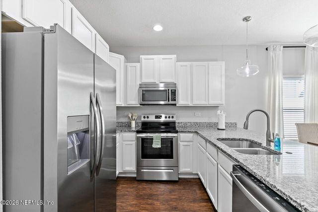 426 10TH Street S, Jacksonville Beach, FL 32250