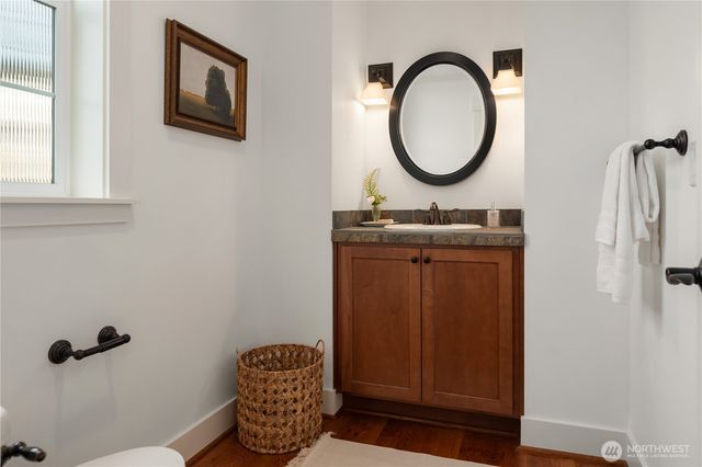 327 4th Avenue S, Kirkland, WA 98033