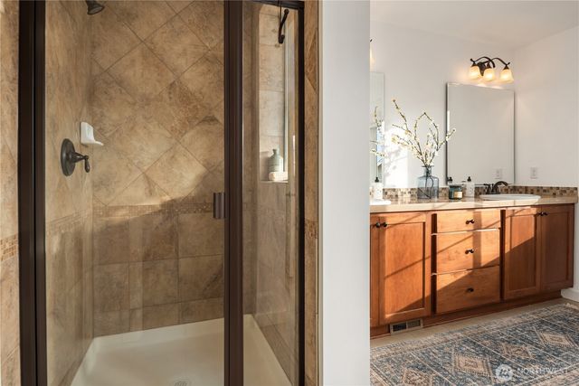 327 4th Avenue S, Kirkland, WA 98033