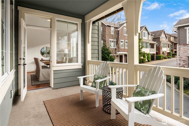 327 4th Avenue S, Kirkland, WA 98033