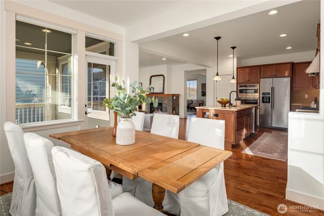 327 4th Avenue S, Kirkland, WA 98033