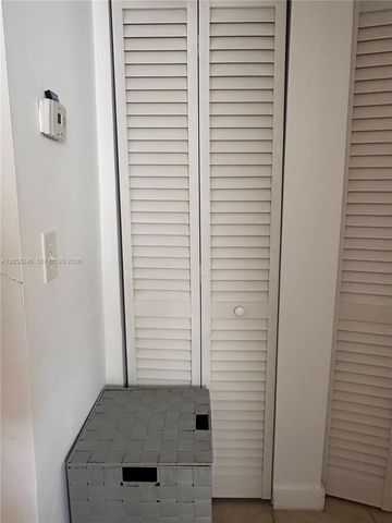 1100 NE 1st Court 103, Hallandale Beach, FL 33009