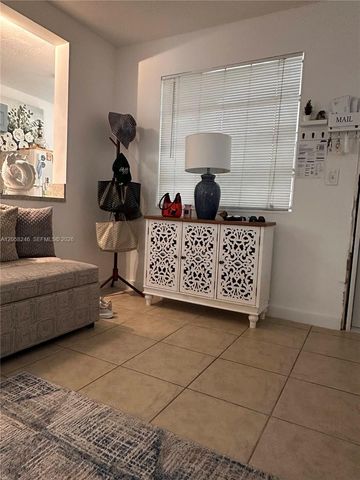 1100 NE 1st Court 103, Hallandale Beach, FL 33009
