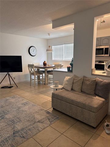 1100 NE 1st Court 103, Hallandale Beach, FL 33009