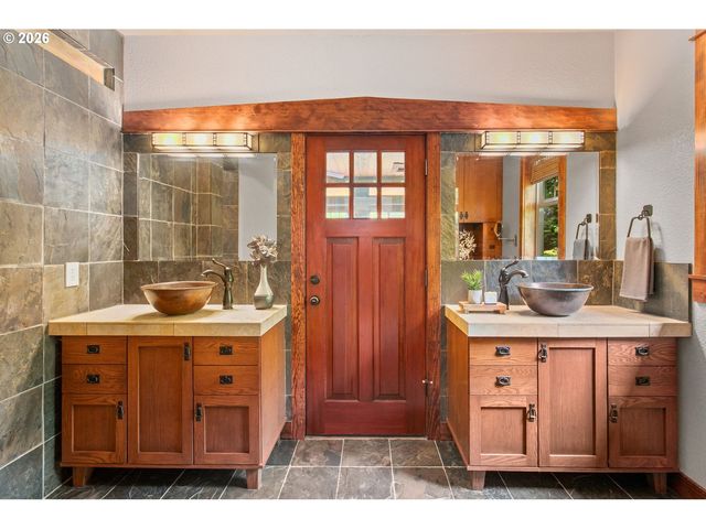 4300 Nw 188TH St, Ridgefield, WA 98642