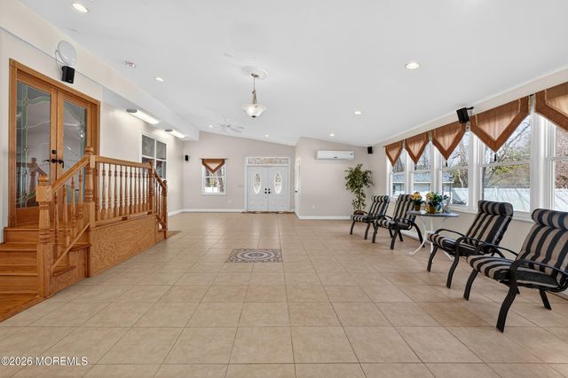 5 Dan Court, Old Bridge, NJ 08857