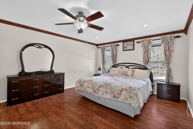 5 Dan Court, Old Bridge, NJ 08857