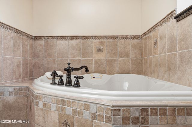 5 Dan Court, Old Bridge, NJ 08857