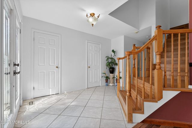 5 Dan Court, Old Bridge, NJ 08857