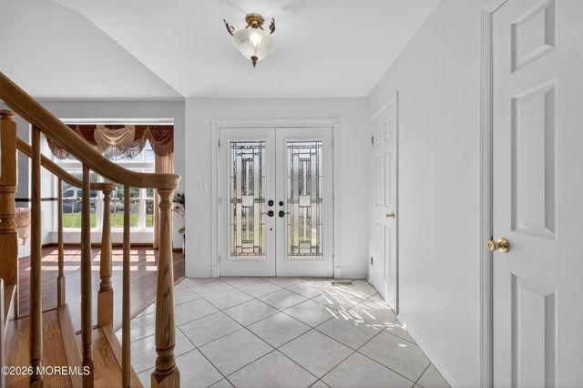 5 Dan Court, Old Bridge, NJ 08857