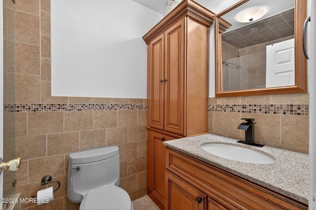 5 Dan Court, Old Bridge, NJ 08857