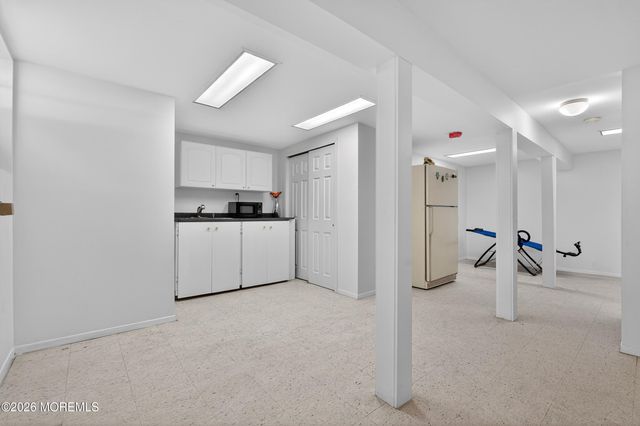 5 Dan Court, Old Bridge, NJ 08857