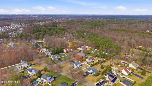 5 Dan Court, Old Bridge, NJ 08857