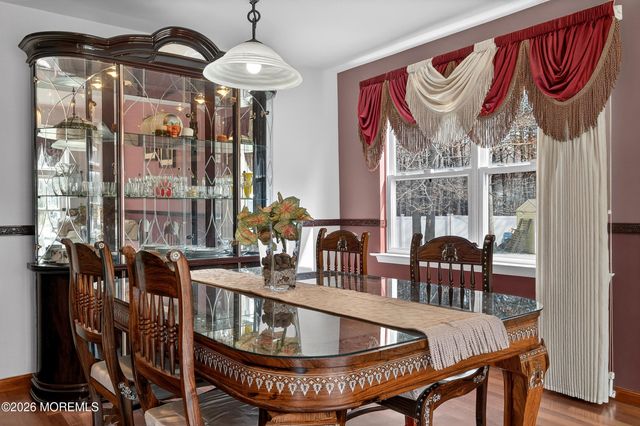 5 Dan Court, Old Bridge, NJ 08857