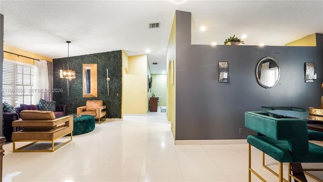 11941 SW 20th St, Miramar, FL 33025