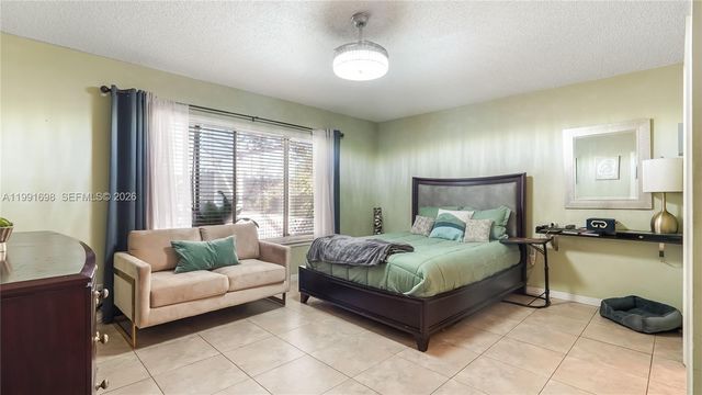 11941 SW 20th St, Miramar, FL 33025