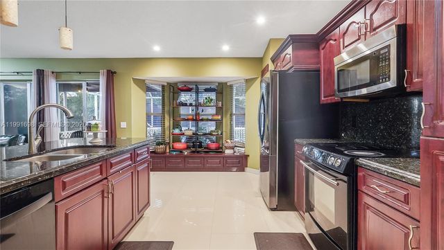 11941 SW 20th St, Miramar, FL 33025