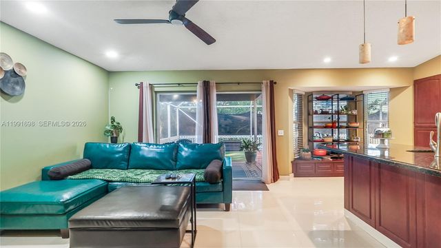 11941 SW 20th St, Miramar, FL 33025