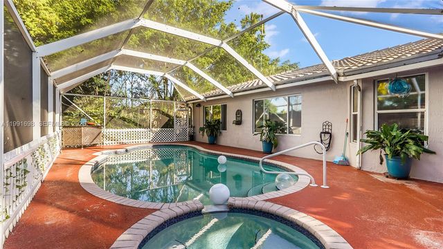 11941 SW 20th St, Miramar, FL 33025