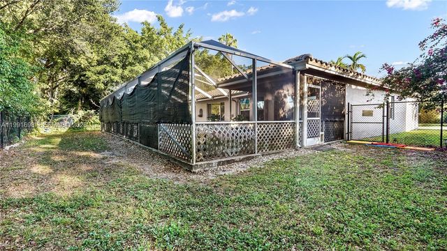 11941 SW 20th St, Miramar, FL 33025