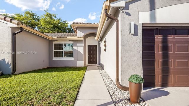 11941 SW 20th St, Miramar, FL 33025