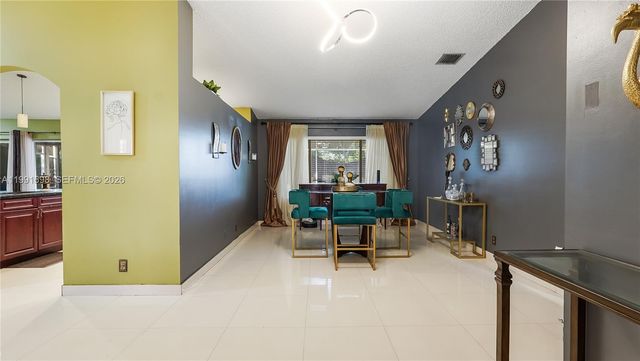 11941 SW 20th St, Miramar, FL 33025