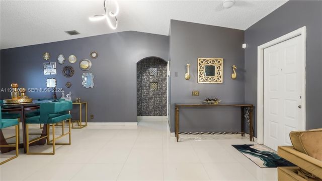 11941 SW 20th St, Miramar, FL 33025