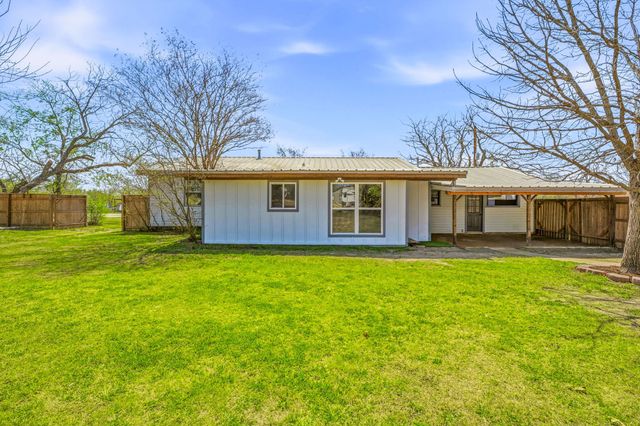 600 E Third Street, Hico, TX 76457