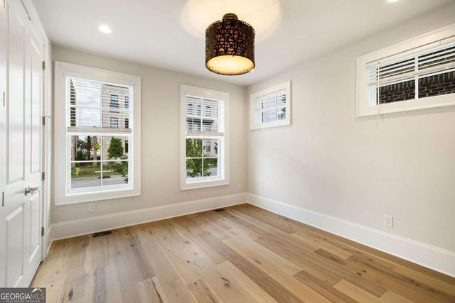 352 Eastern Wharf Avenue, Savannah, GA 31401