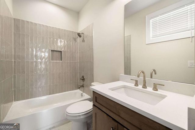 352 Eastern Wharf Avenue, Savannah, GA 31401