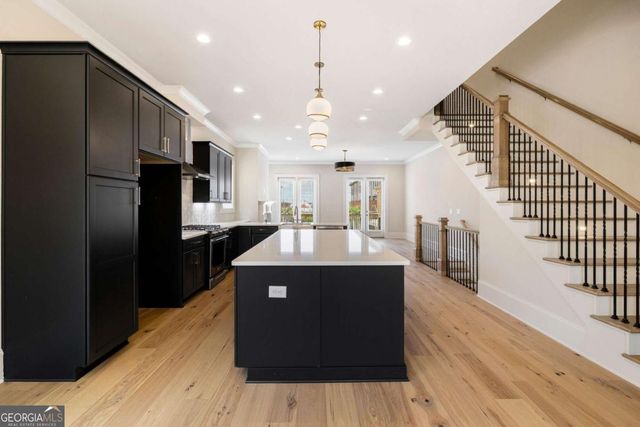 352 Eastern Wharf Avenue, Savannah, GA 31401