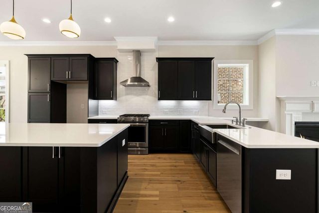 352 Eastern Wharf Avenue, Savannah, GA 31401