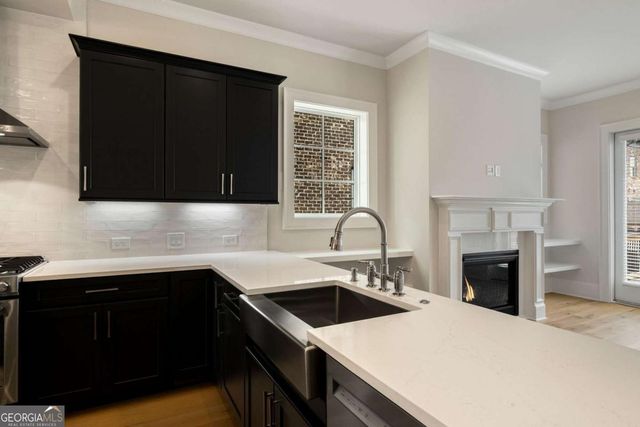 352 Eastern Wharf Avenue, Savannah, GA 31401