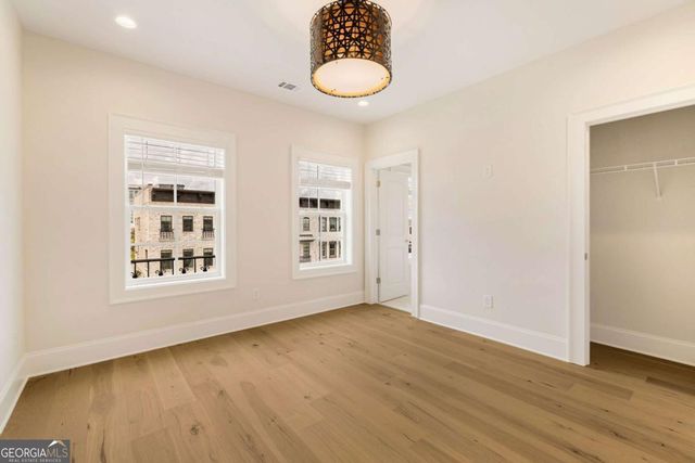 352 Eastern Wharf Avenue, Savannah, GA 31401