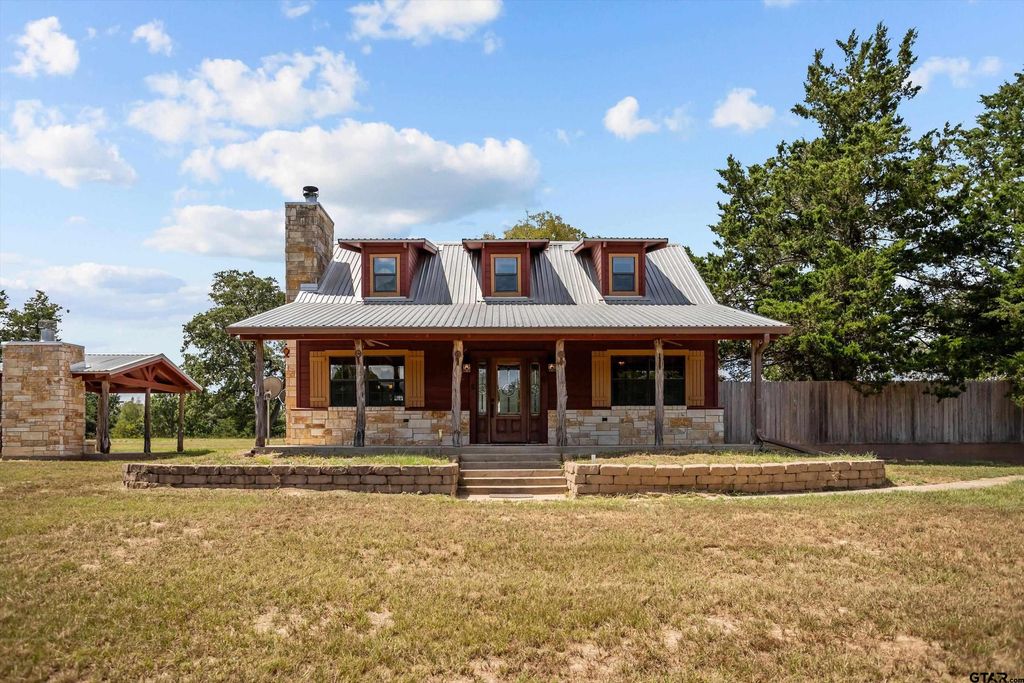 2399 CR 1885, Grapeland, TX 75844