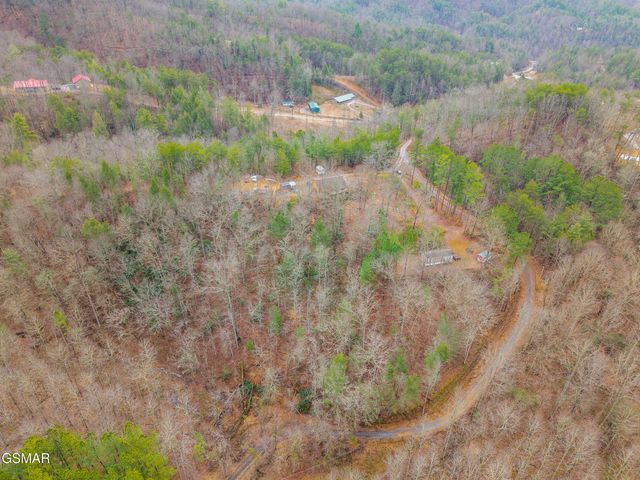 1420 Russell Hollow Road, Sevierville, TN 37876