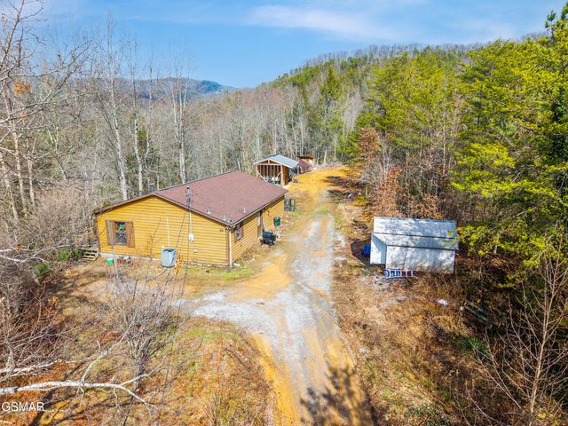 1420 Russell Hollow Road, Sevierville, TN 37876