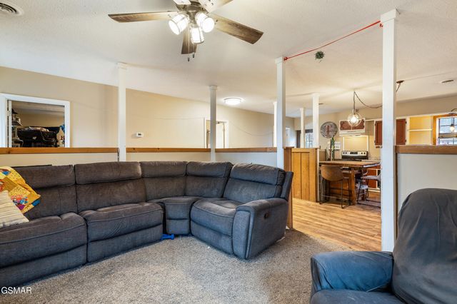 1420 Russell Hollow Road, Sevierville, TN 37876