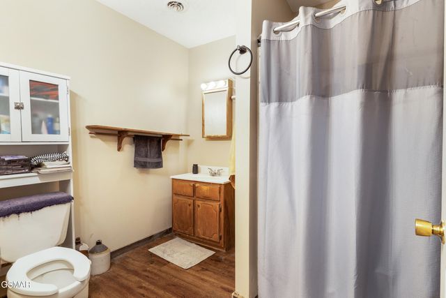 1420 Russell Hollow Road, Sevierville, TN 37876