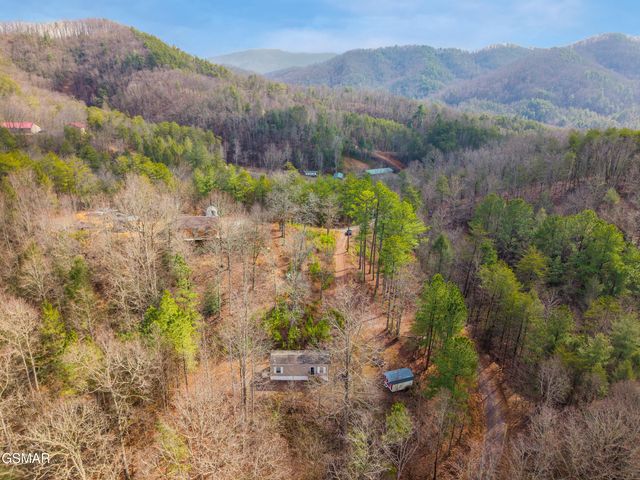 1420 Russell Hollow Road, Sevierville, TN 37876