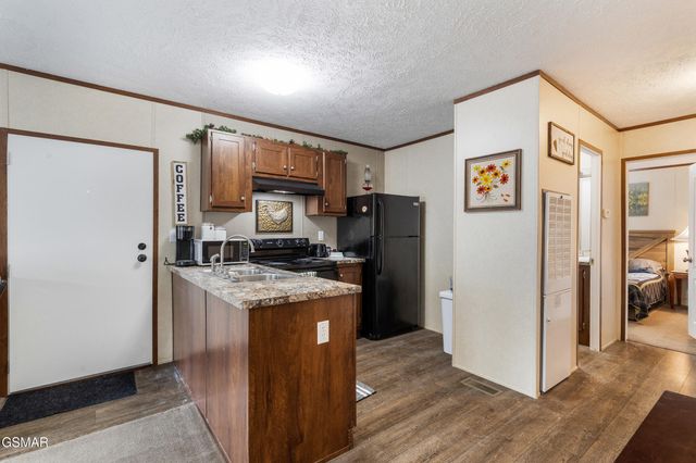 1420 Russell Hollow Road, Sevierville, TN 37876