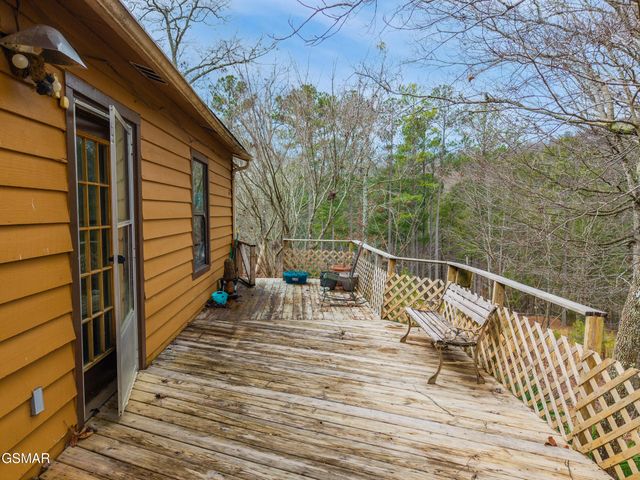 1420 Russell Hollow Road, Sevierville, TN 37876